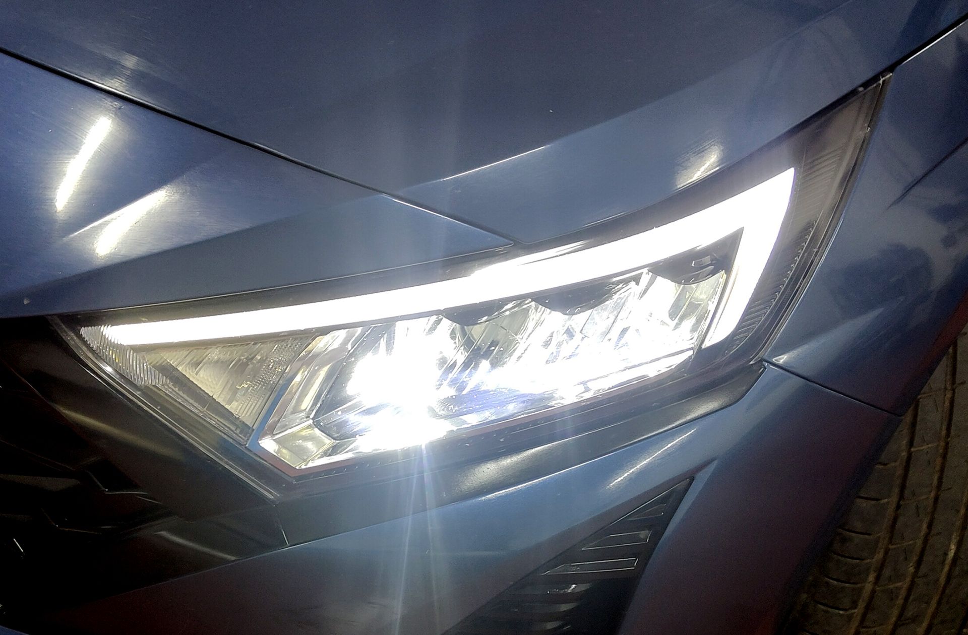 Hyundai i20 1.0 T-GDi 48V Tecno DCT - foto 13