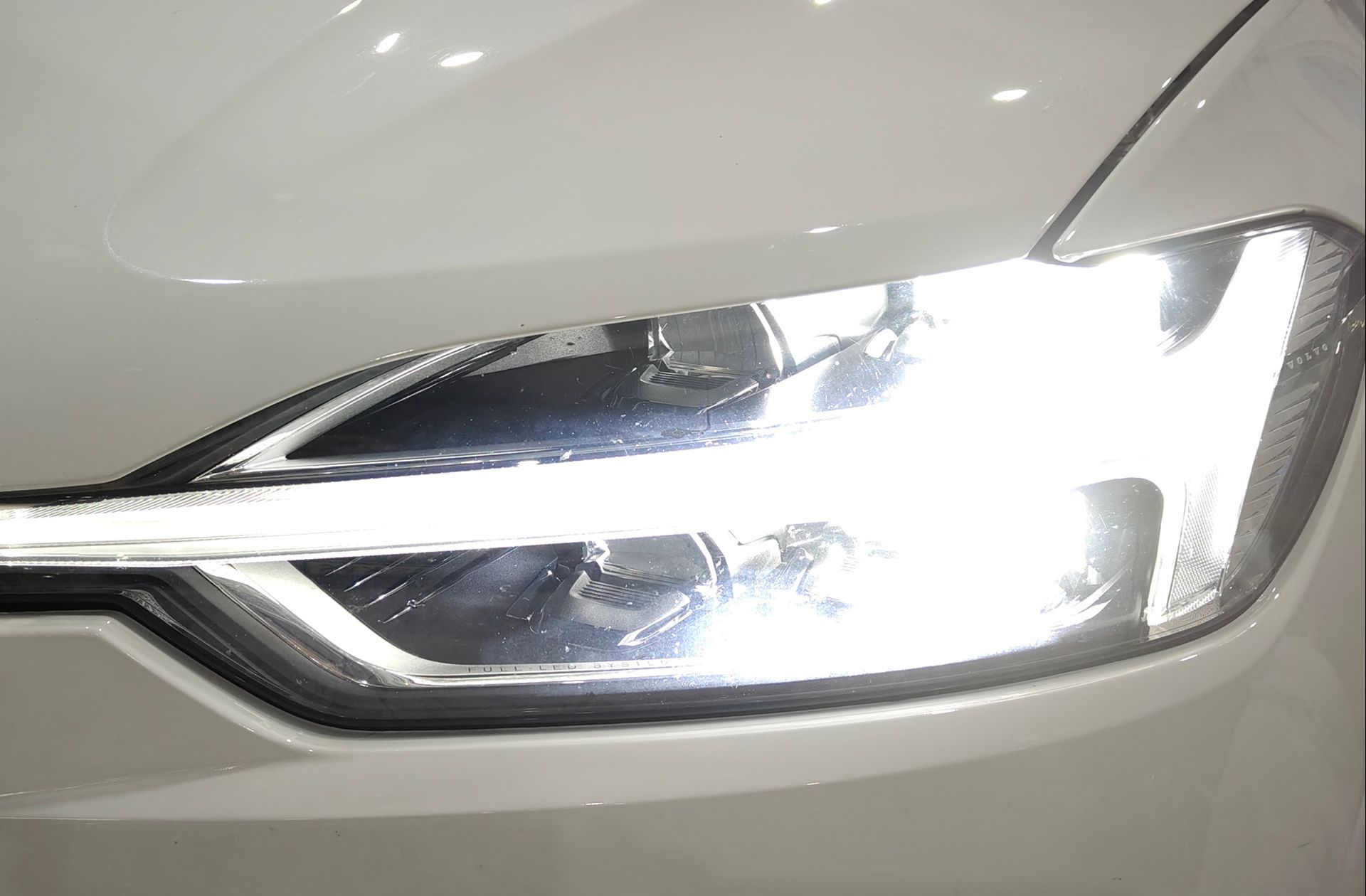Volvo XC60 D4 Momentum - foto 15