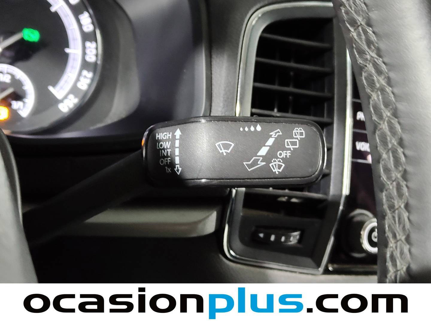 Foto Skoda Karoq Skoda Karoq 2.0 TDI Ambition 4X4 DSG (150 CV)