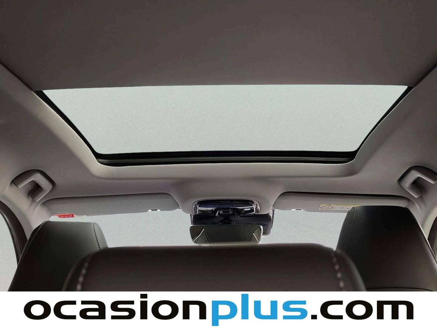 Extras y acabados del EBRO S700 EBRO S700 1.6 TGDI Luxury 7 DCT (147 CV)