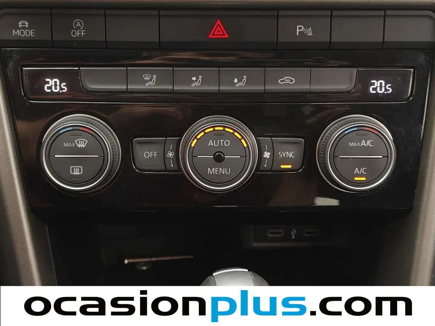 Foto Volkswagen T-Roc Volkswagen T-Roc Advance 2.0 TDI (150 CV) DSG