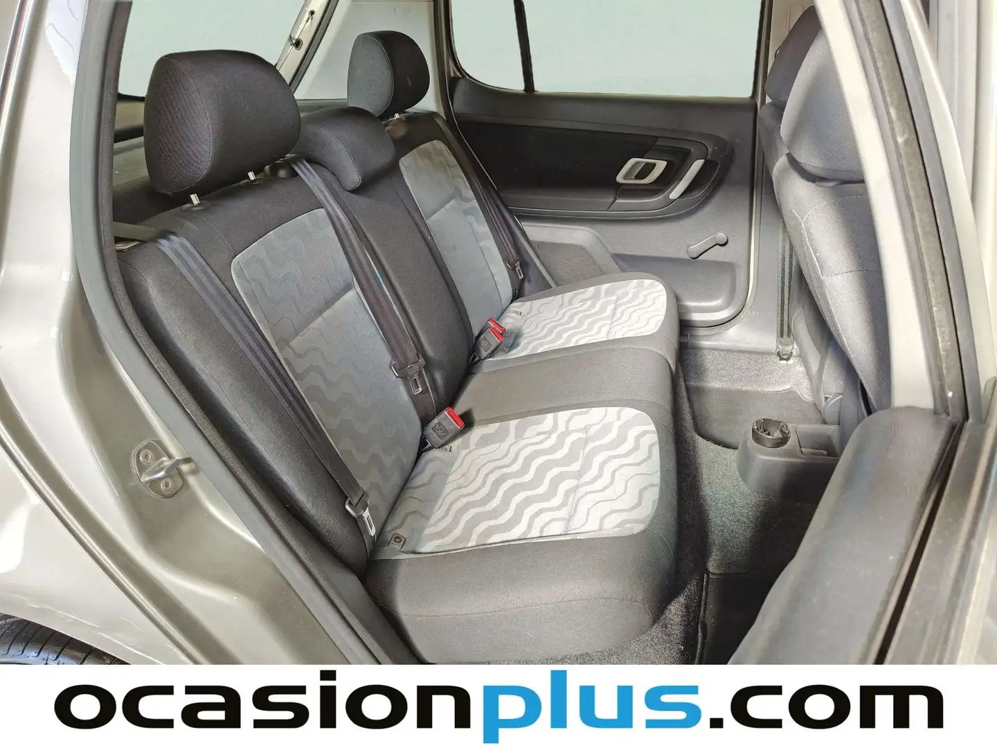 Foto Skoda Fabia Skoda Fabia 1.2 Young (60 CV)