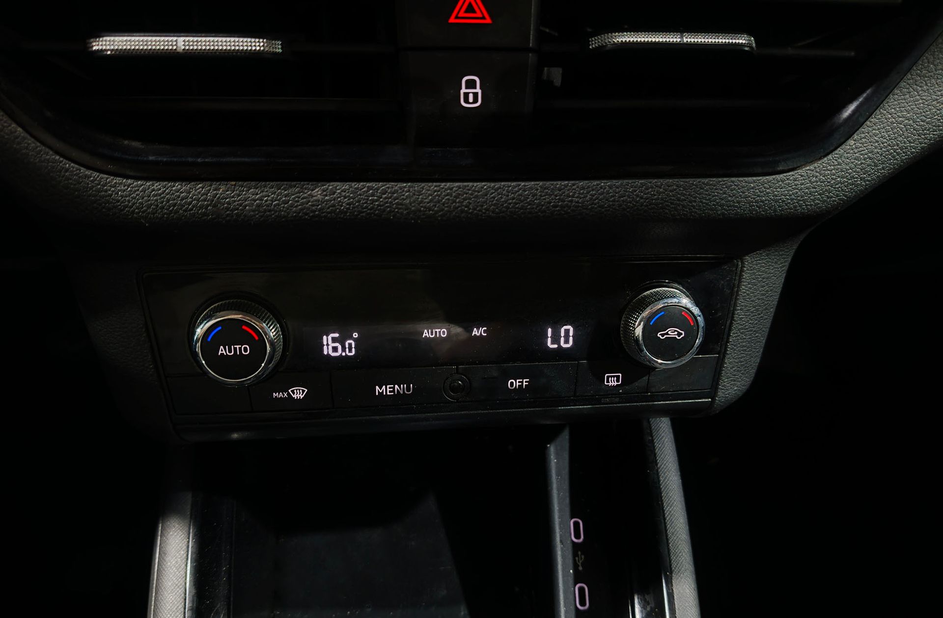 Škoda Kamiq 1.0 TSI Ambition - foto 27