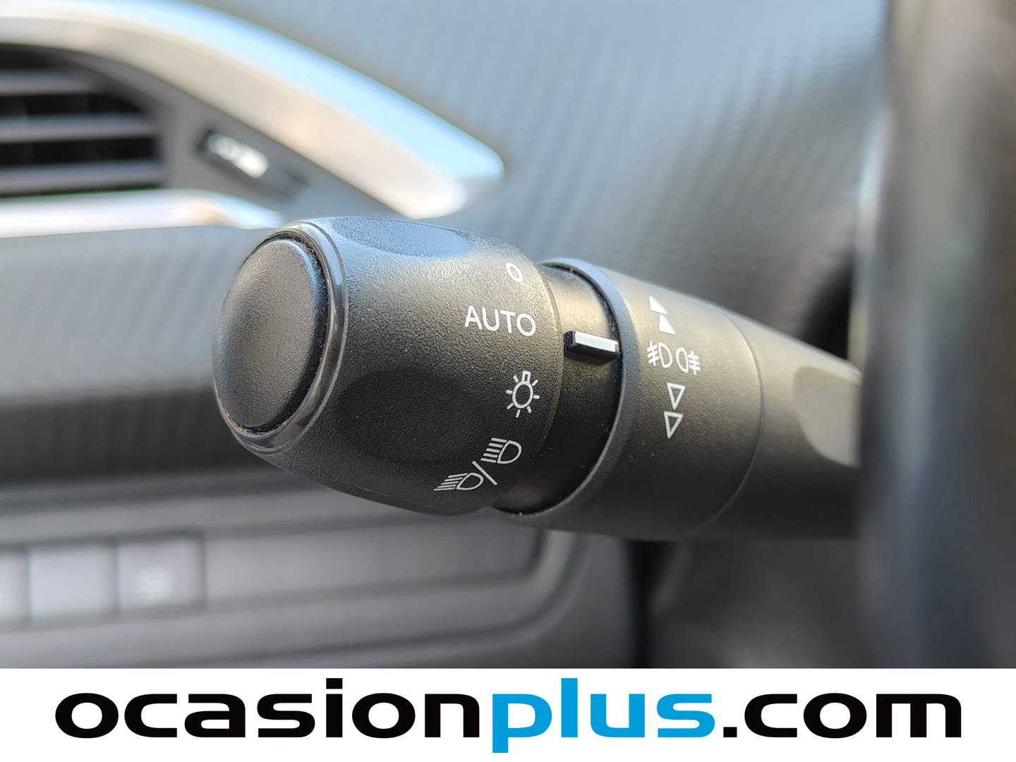 Peugeot 208 Peugeot 208 PureTech 82 S&S Tech Edition (82 CV) al mejor precio