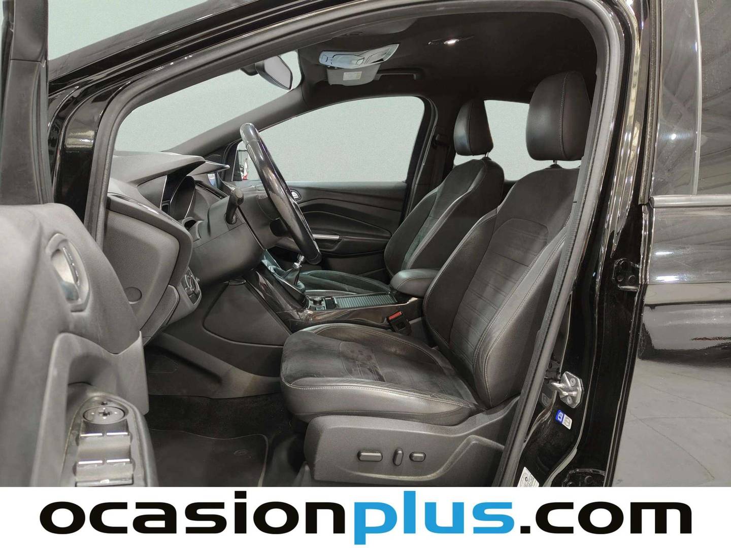 Foto asientos delanteros Ford Kuga Ford Kuga 1.5 EcoBoost S&S ST-Line 4x2 (150 CV)