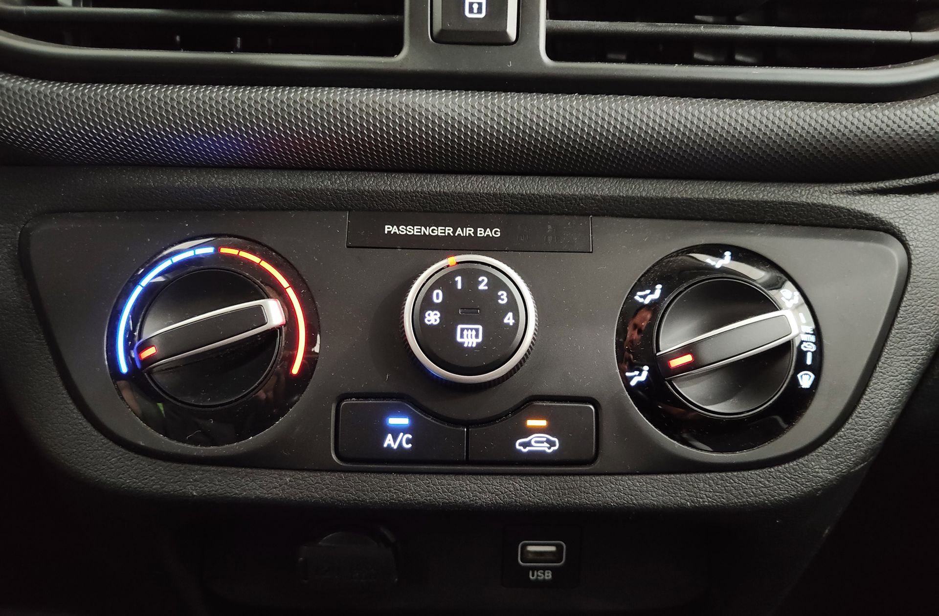 Hyundai i10 1.2 Tecno 2C - foto 24