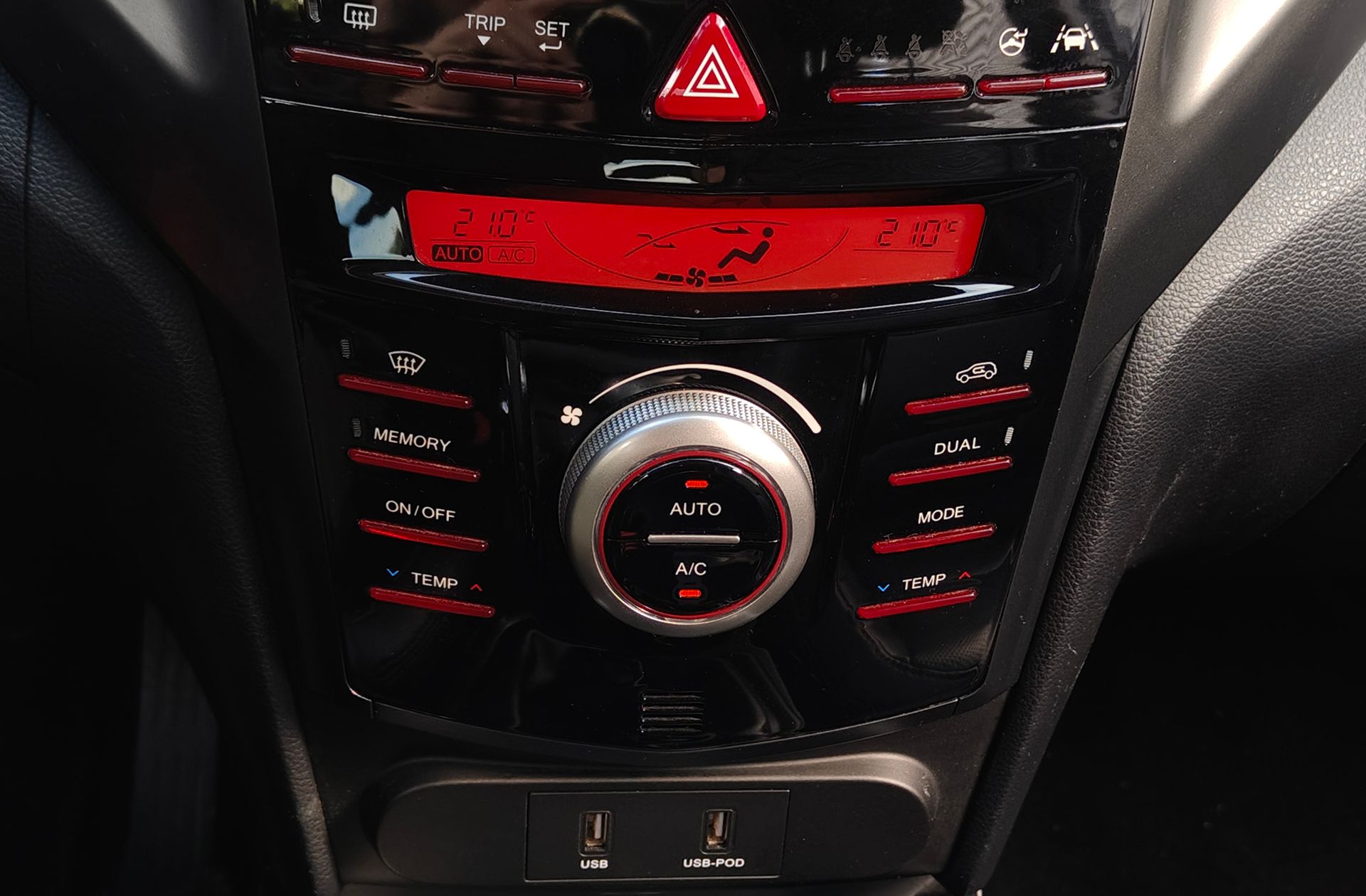 SsangYong XLV D16T Limited - foto 30