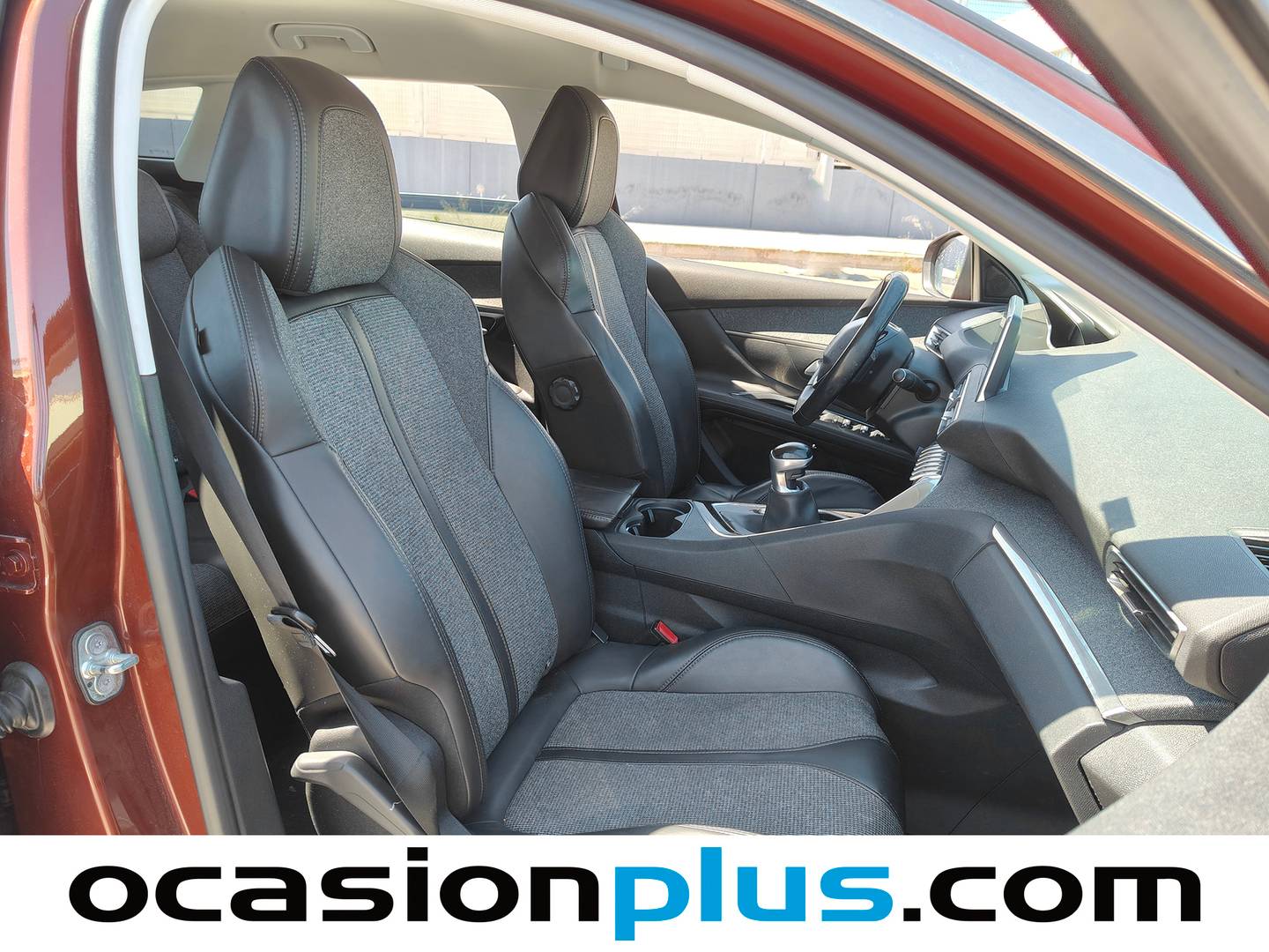 Acabados Peugeot 3008 Peugeot 3008 PureTech 130 S&S Allure (130 CV)