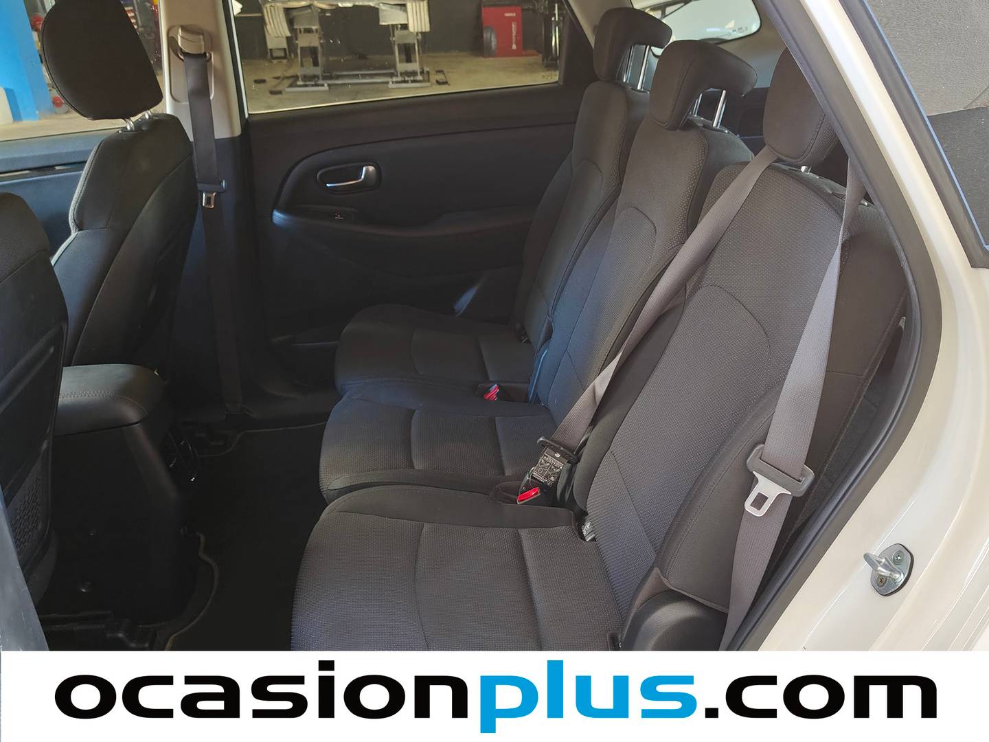 Foto asientos traseros KIA Carens KIA Carens 1.6 GDi Drive (135 CV)