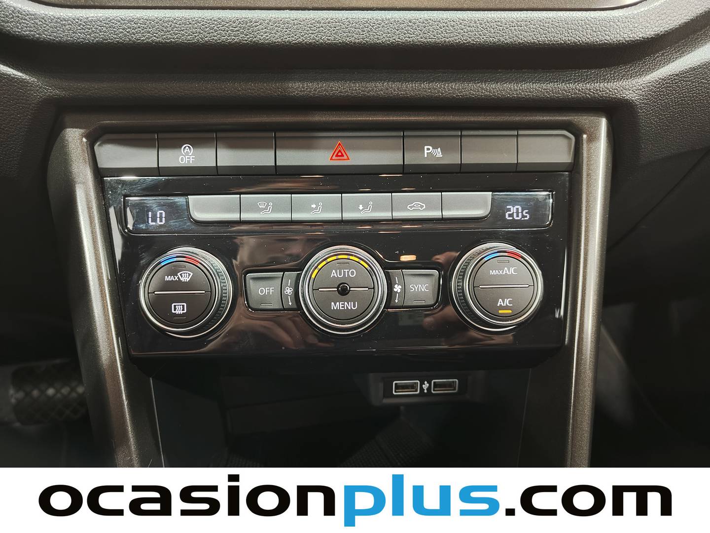 Foto Volkswagen T-Roc Volkswagen T-Roc Advance 2.0 TDI (150 CV) DSG