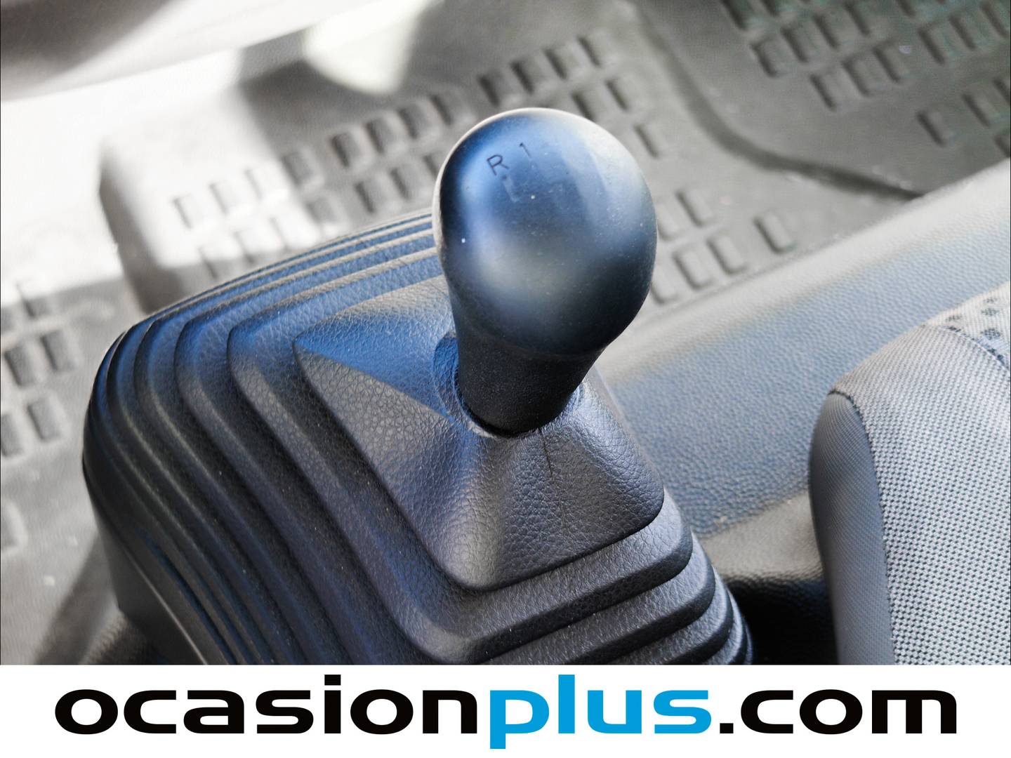 Nissan Cabstar Nissan Cabstar Chasis C3513/2B5 Básico (130 CV) de segunda mano