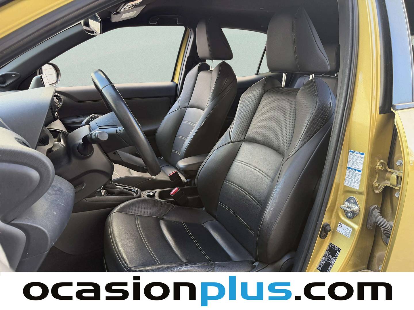 Foto asientos delanteros Toyota Yaris Cross Toyota Yaris Cross 120H Premiere Edition (116 CV)
