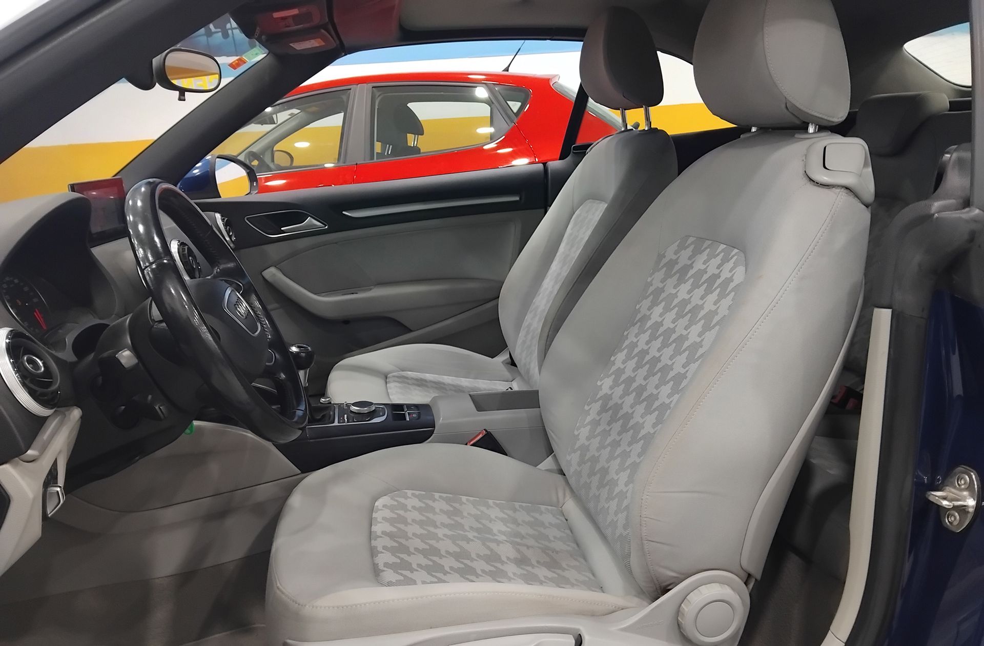 Audi A3 Cabrio Attraction 1.6 TDI CD - foto 10