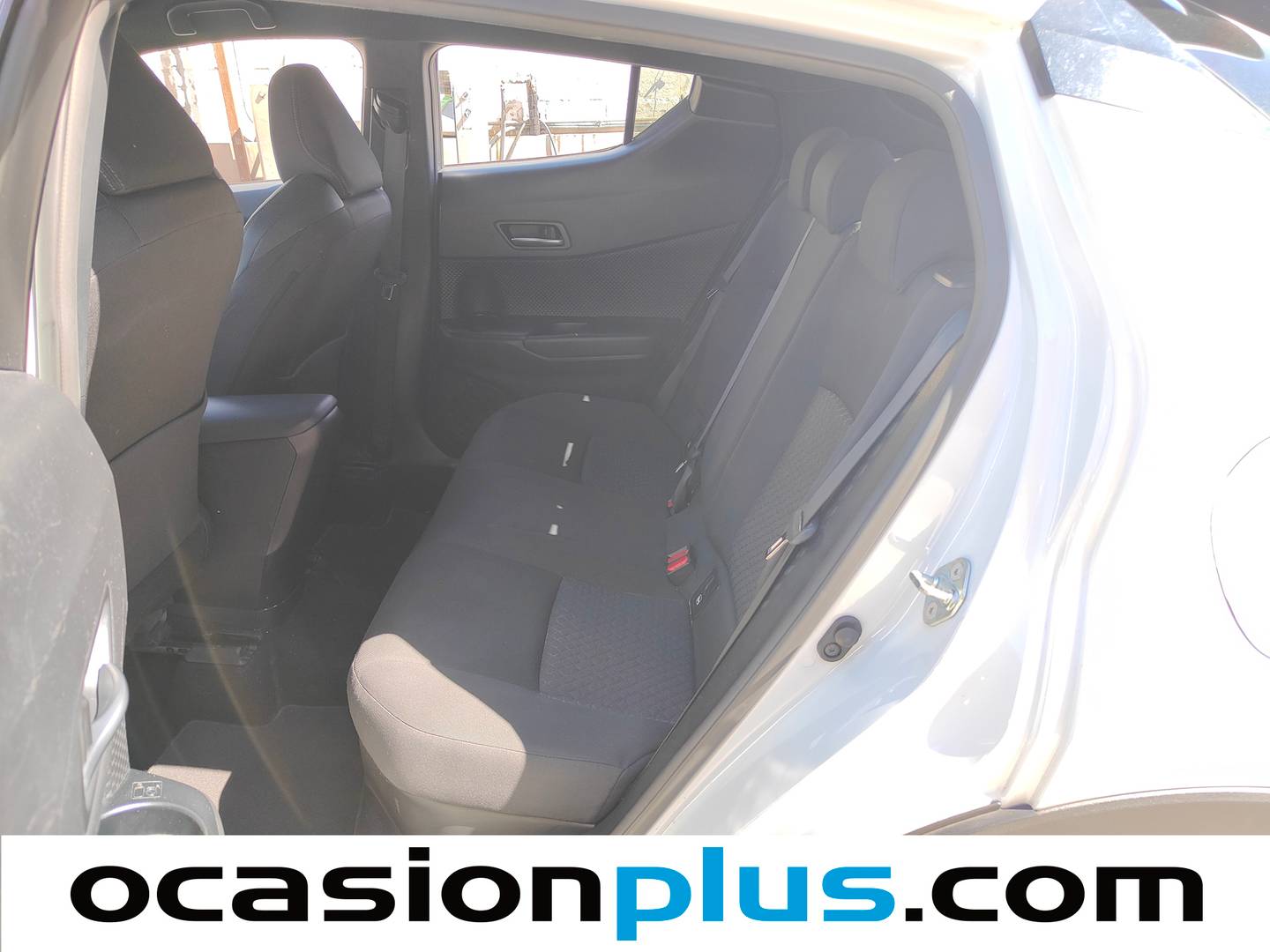 Foto asientos traseros Toyota C-HR Toyota C-HR 1.8 125H Advance (122 CV)