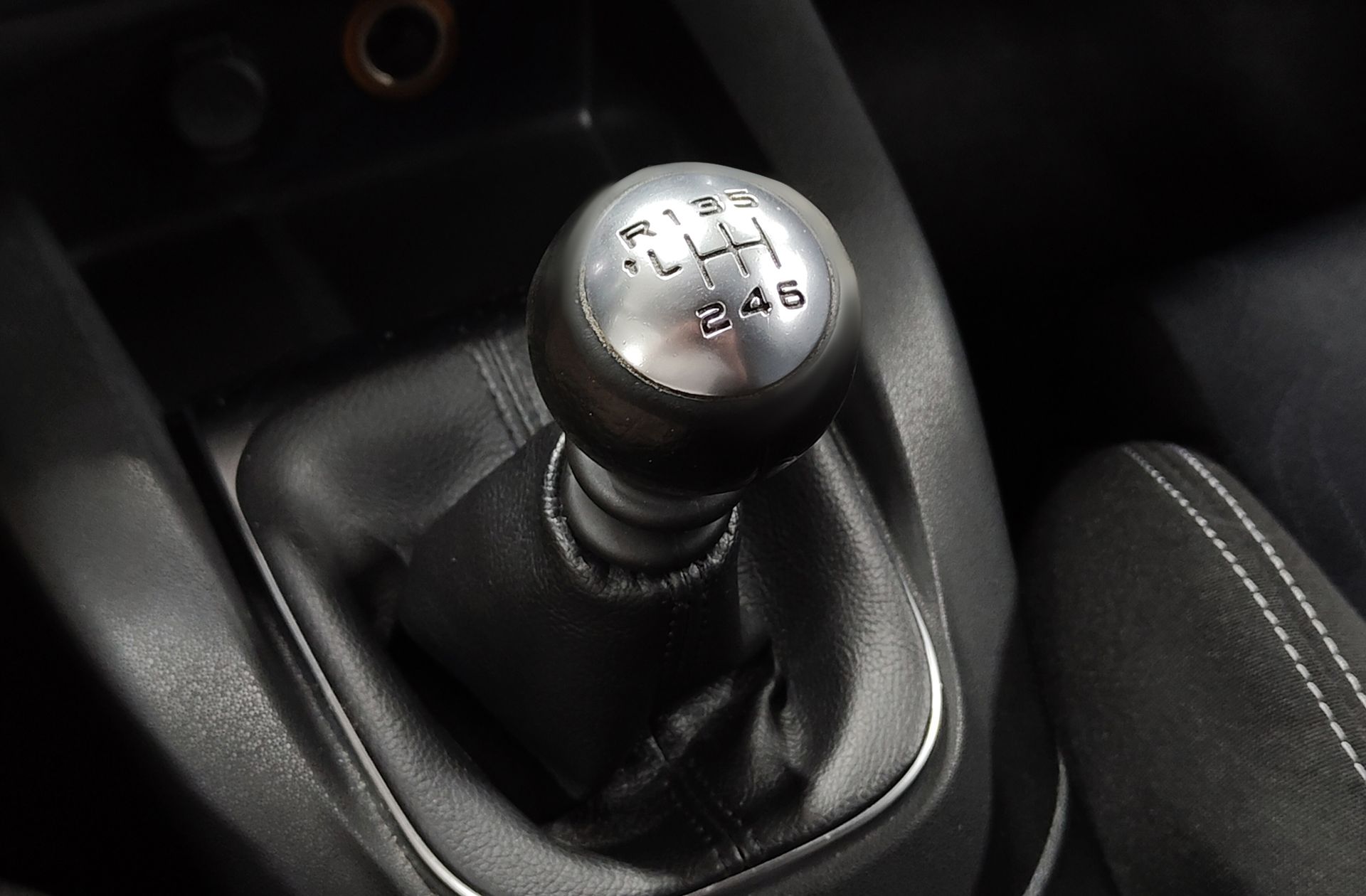 Citroën C4 1.6 HDi Sport - foto 5