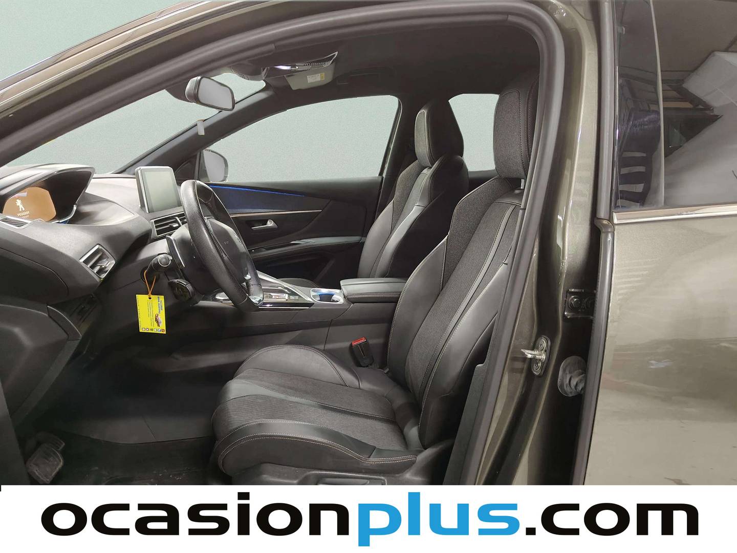 Foto asientos delanteros Peugeot 3008 Peugeot 3008 PureTech 130 S&S GT Line EAT8 (130 CV)