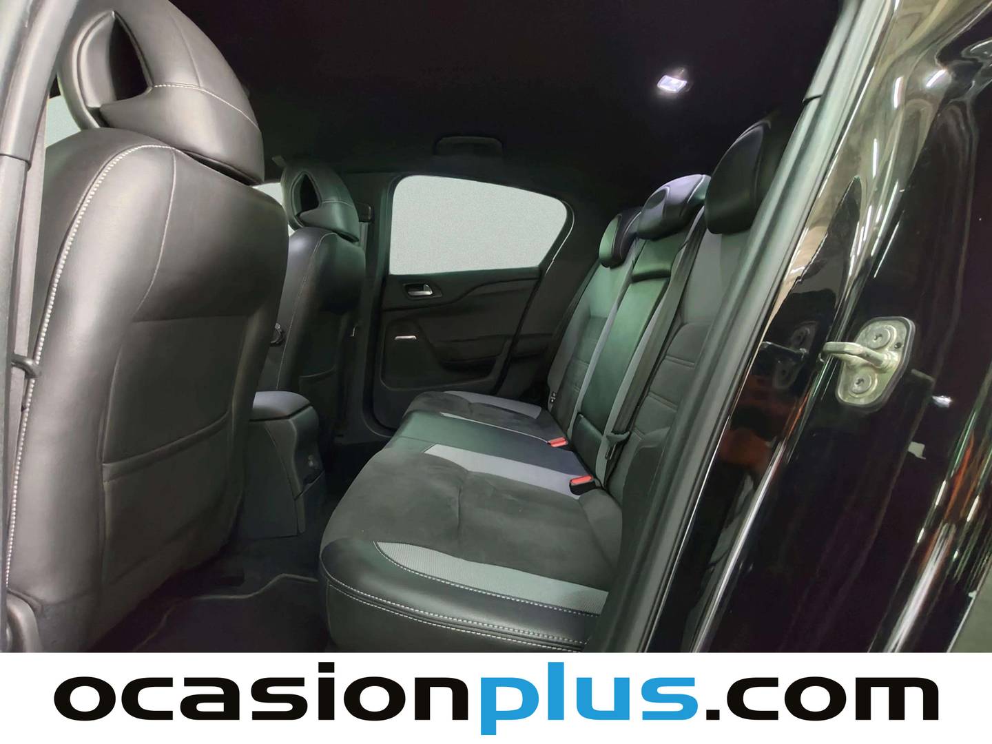 Foto asientos traseros DS DS 4 DS DS4 1.2 PureTech S&S Style (131 CV)