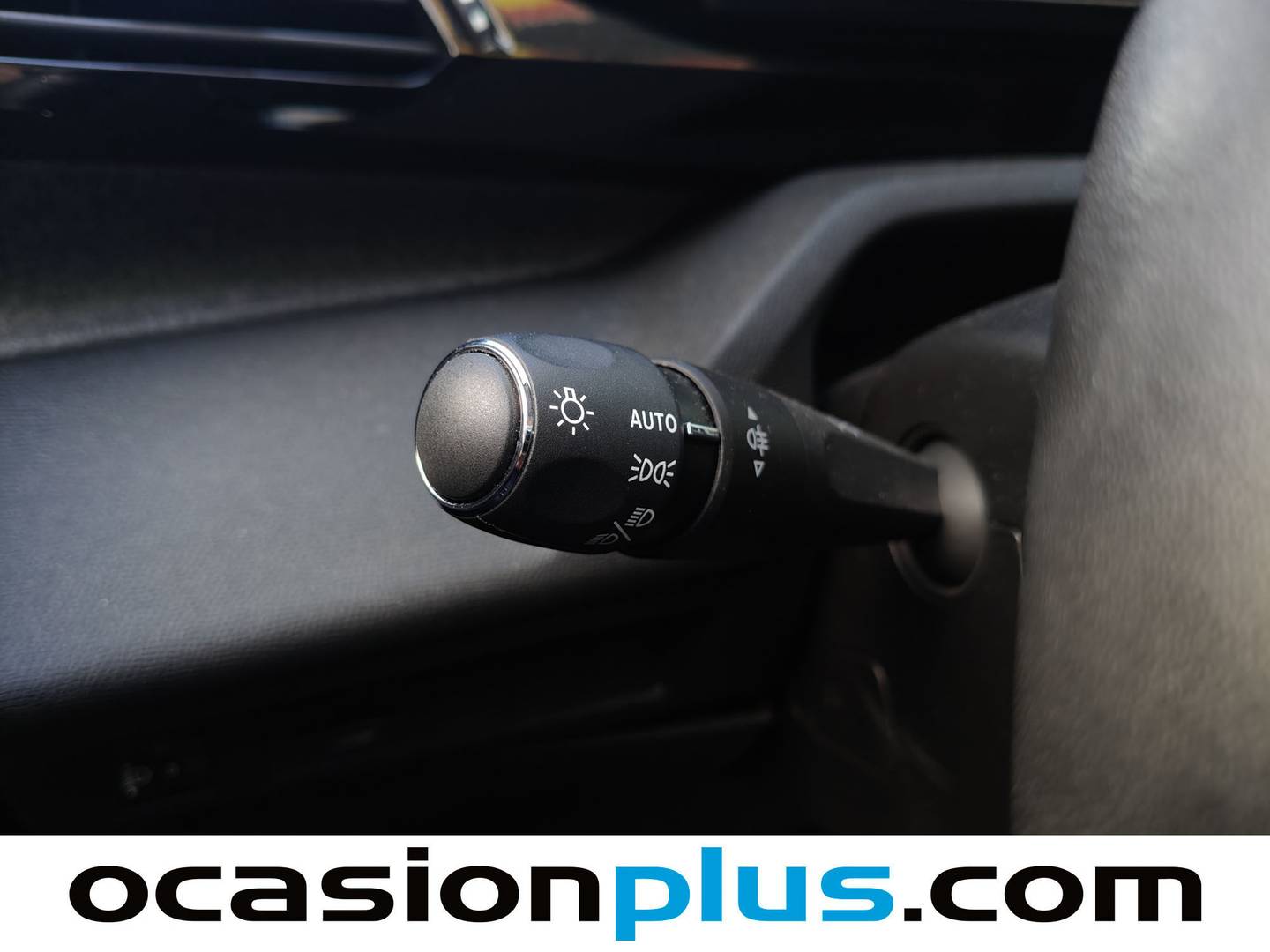 Peugeot 408 Peugeot 408 Allure Hybrid eDCS6 (136 CV) de ocasión