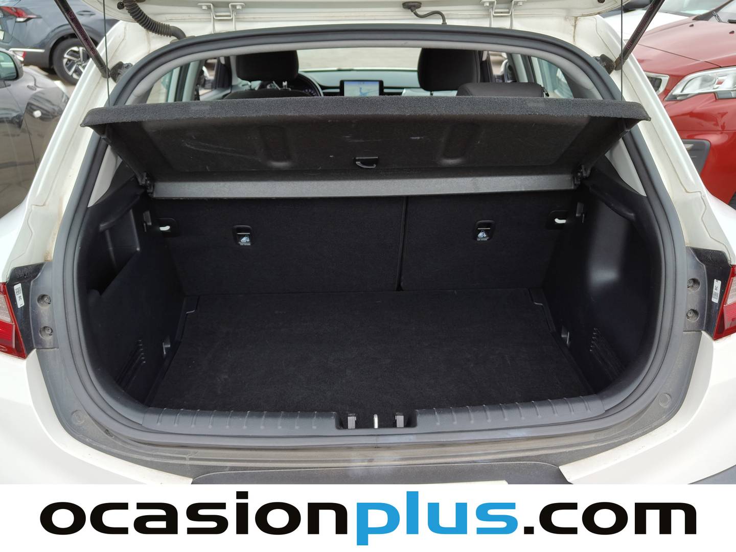 Fotos maletero KIA Stonic Kia Stonic T-GDi MHEV Drive iMT (100 CV)
