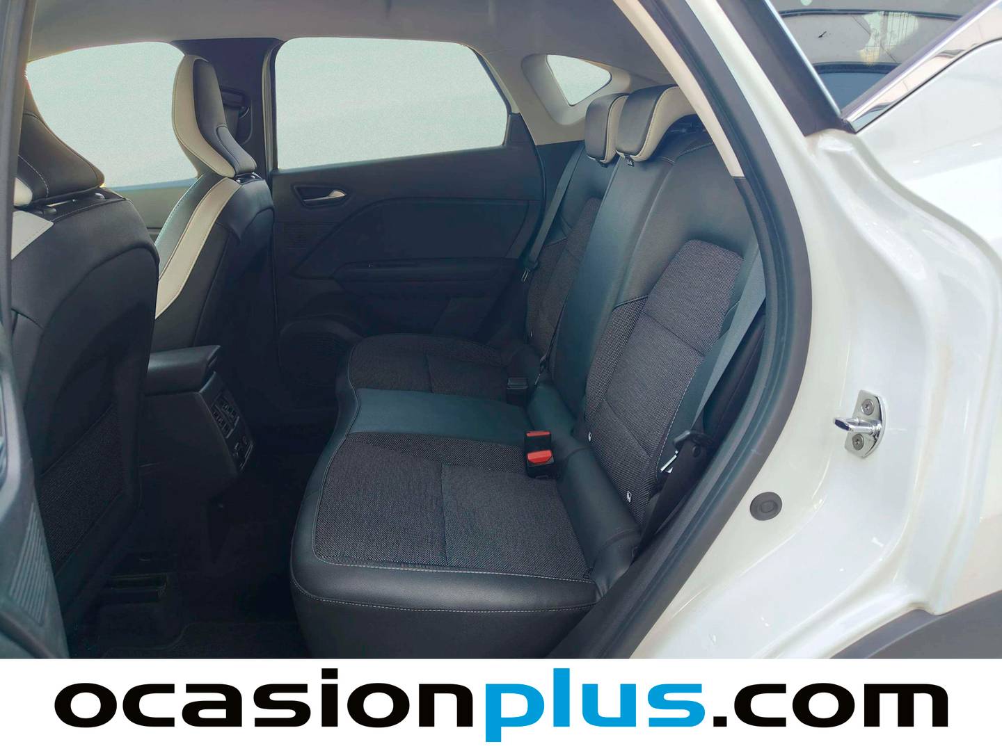 Foto asientos traseros Renault Captur Renault Captur Zen E-TECH Híbrido enchufable (160 CV)