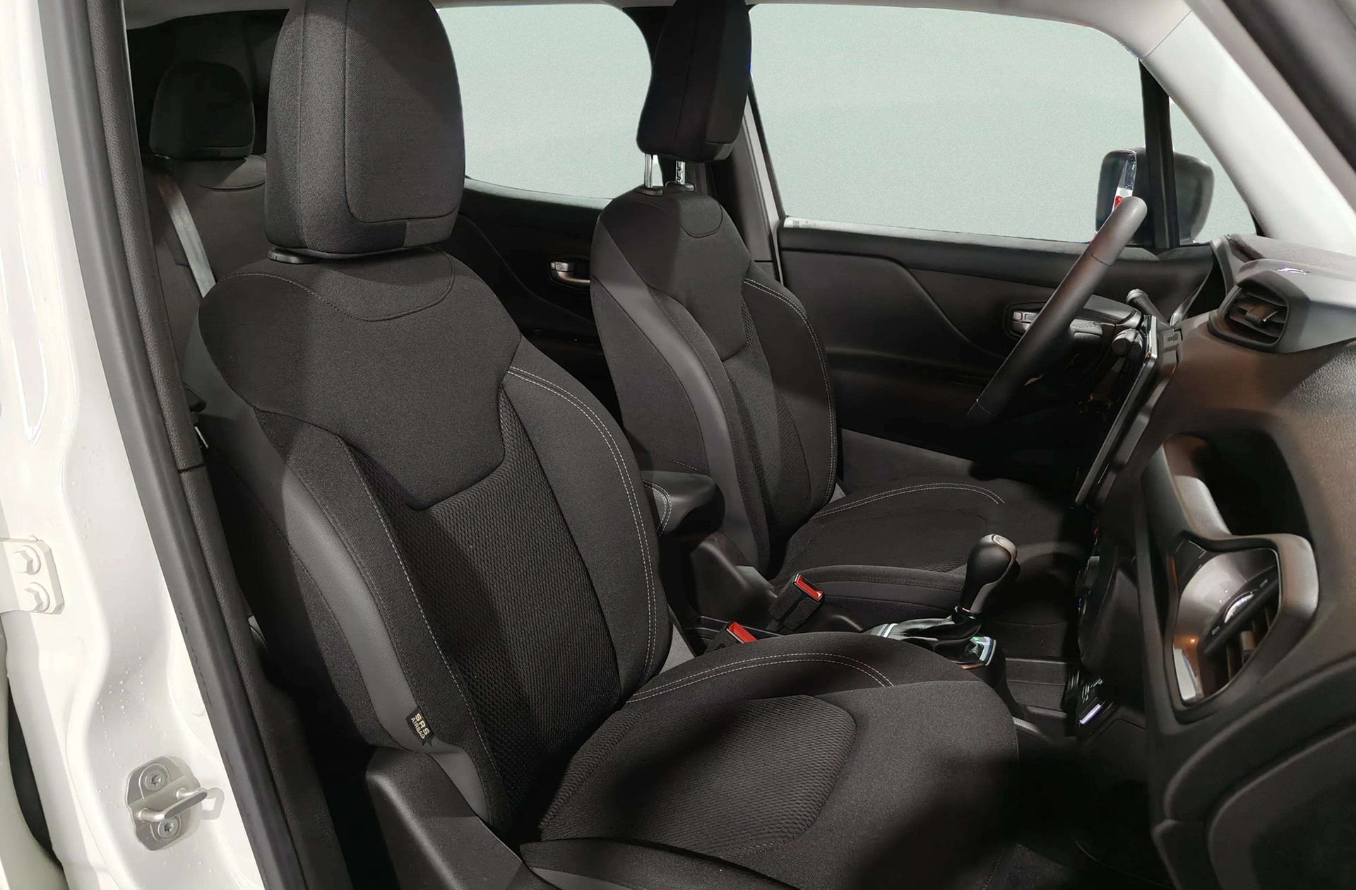 Jeep Renegade eHybrid 1.5 Limited ATX - foto 18