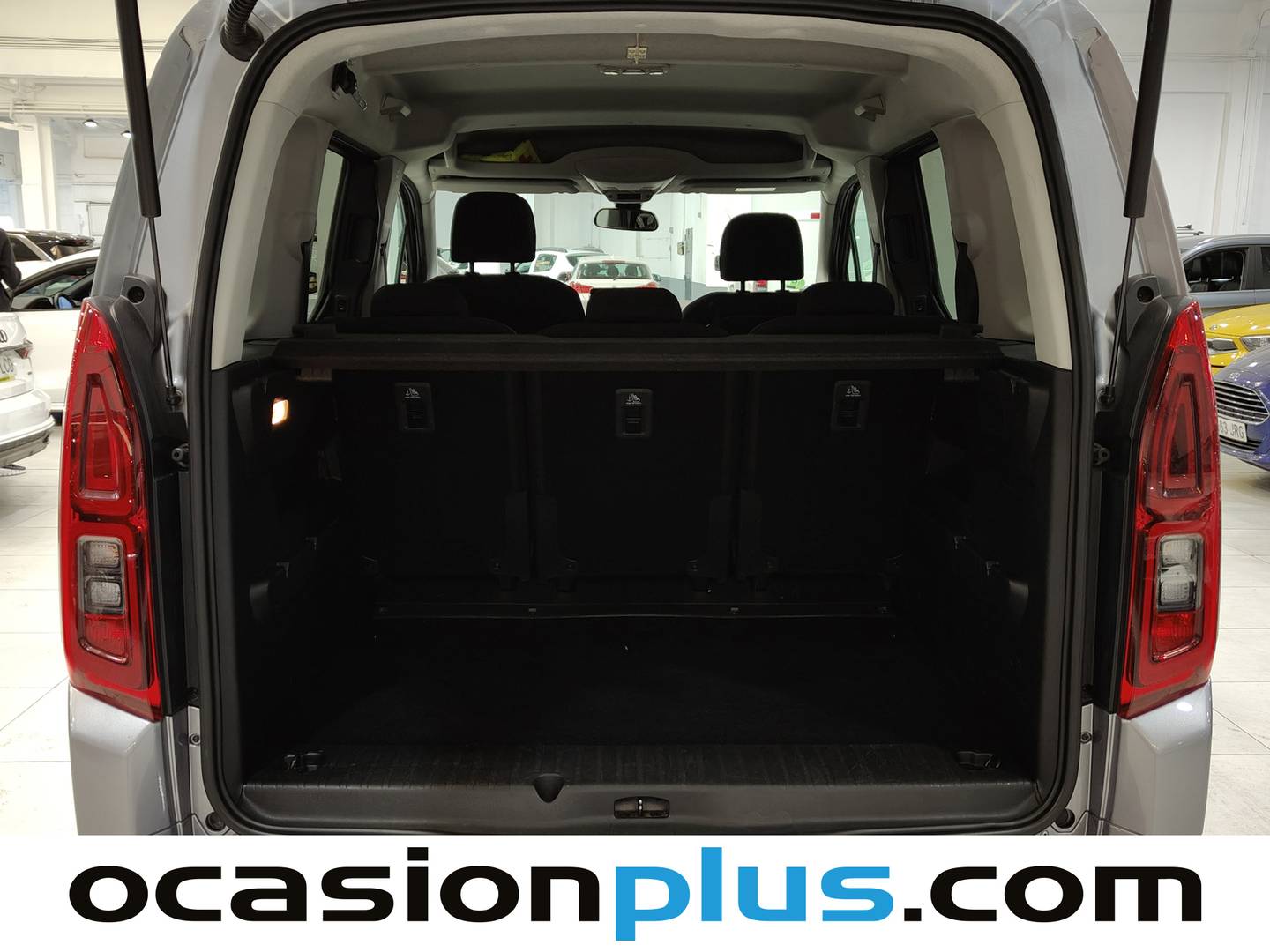 Fotos maletero Opel Combo Life Opel Combo Life 1.5 TD S&S Innovation L Auto (131 CV)