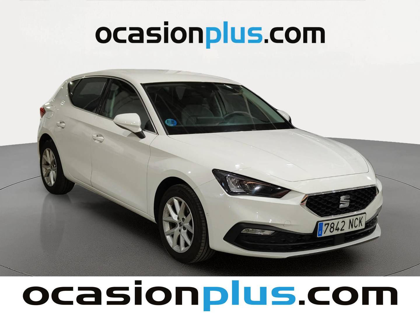 Foto delantera Seat León Seat León 1.5 eTSI  DSG-7 Style XL derecha