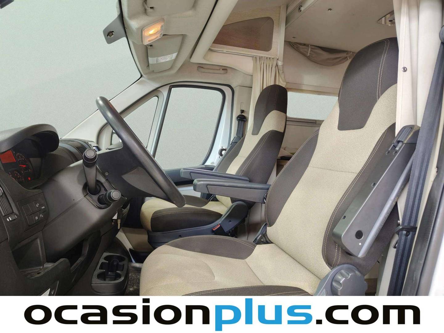 Foto asientos traseros Ilusion XMK Ilusion XMK 590 (163CV) 4 Plazas