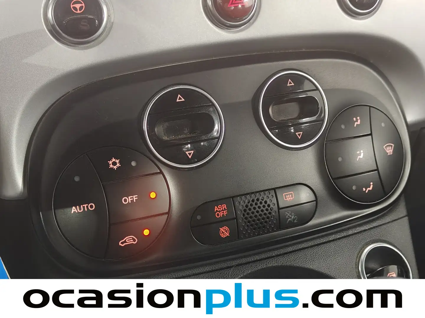 Foto Fiat 500C Fiat 500C 1.0 Hybrid Connect (70 CV)