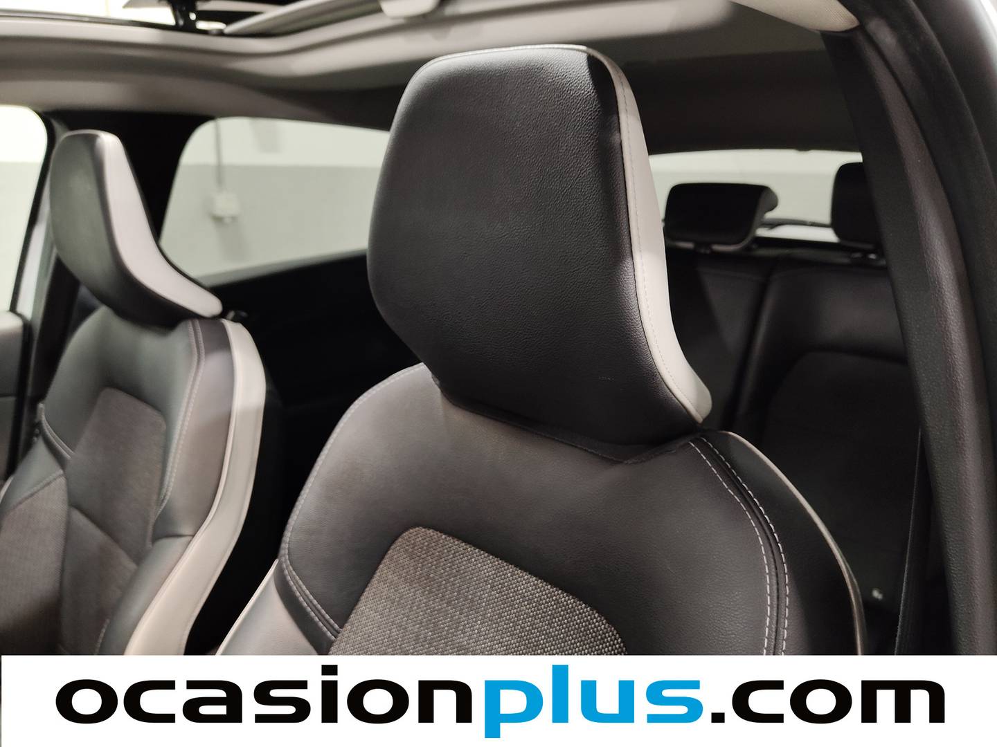 Equipamiento del Renault Captur Renault Captur Techno E-Tech Híbrido (145 CV)