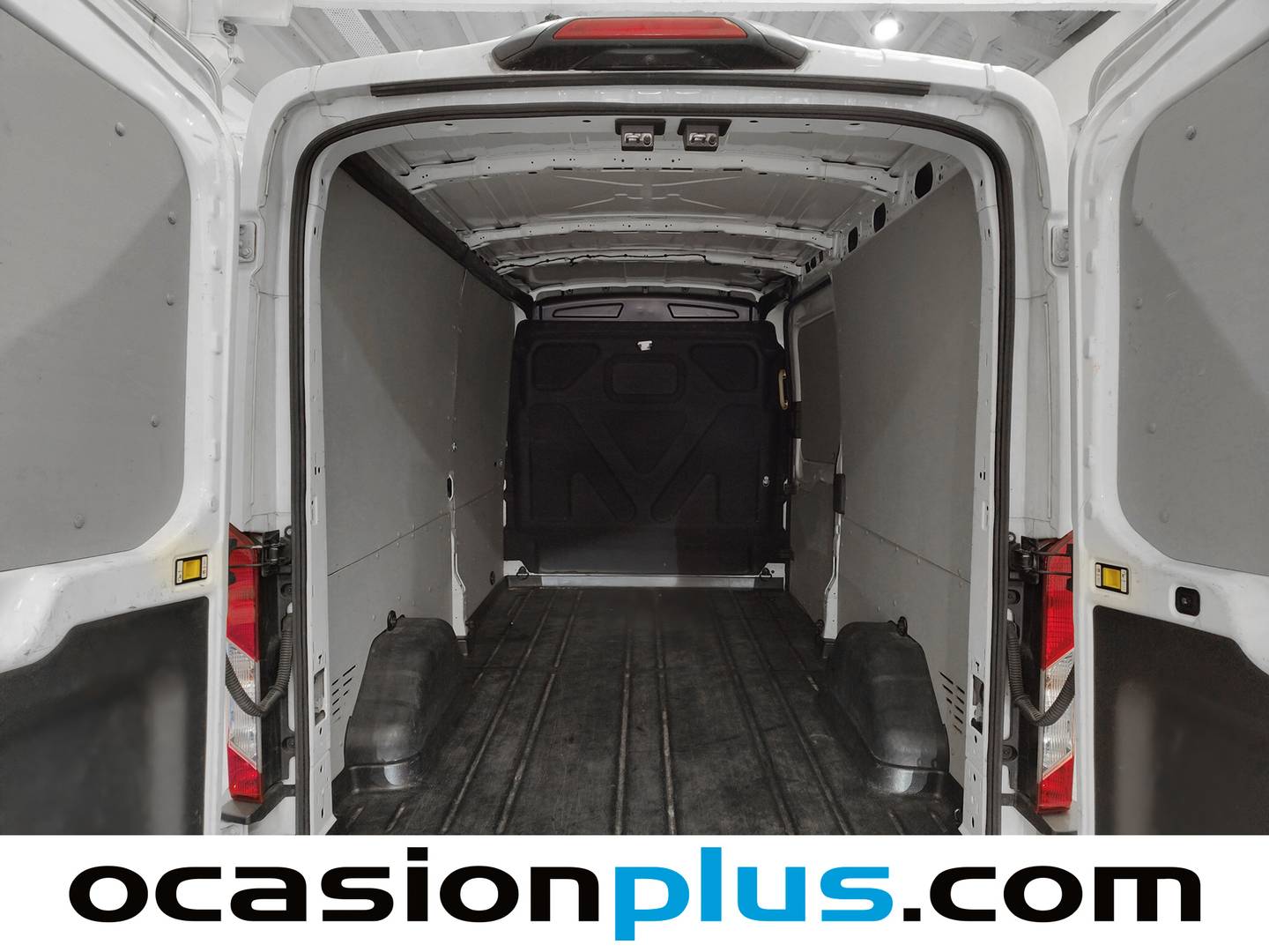 Foto asientos traseros Ford Transit Ford Transit Furgon 350 L3H2 Trend (130 CV)