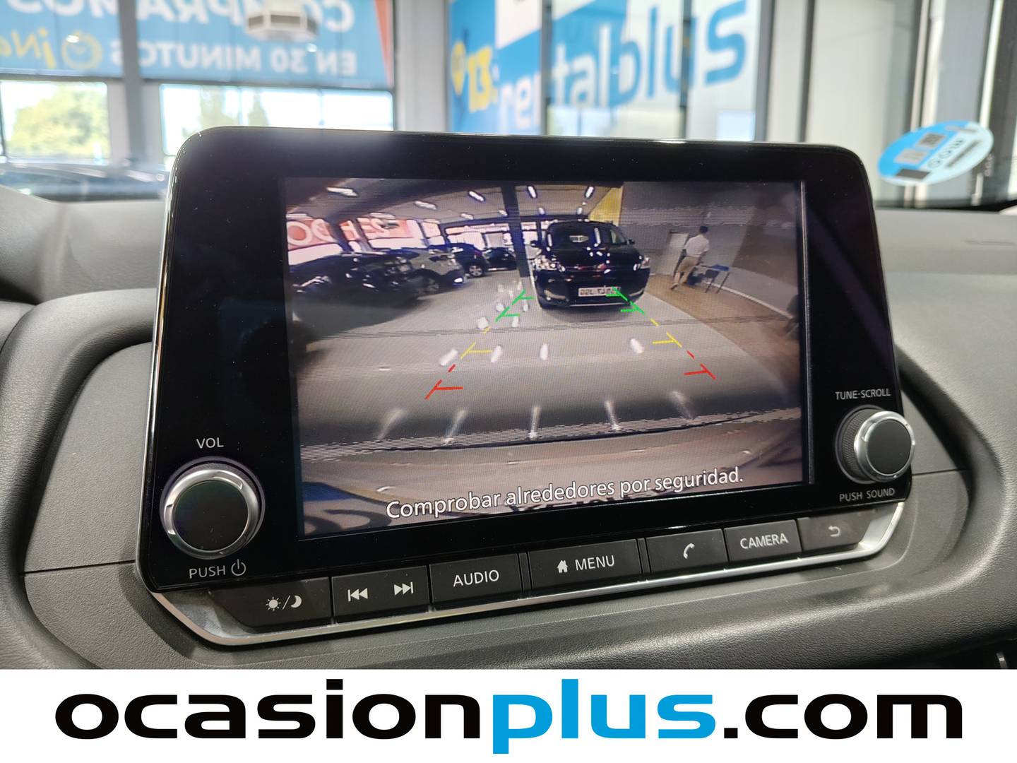 Equipamiento del Nissan QASHQAI Nissan Qashqai DIG-T 158 mHEV Acenta Xtronic  (158 CV)