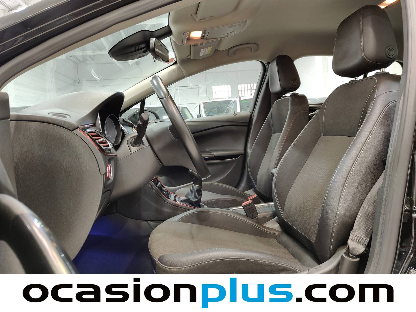 Foto asientos delanteros Opel Astra Opel Astra 1.4 Turbo S&S Excellence (150 CV)