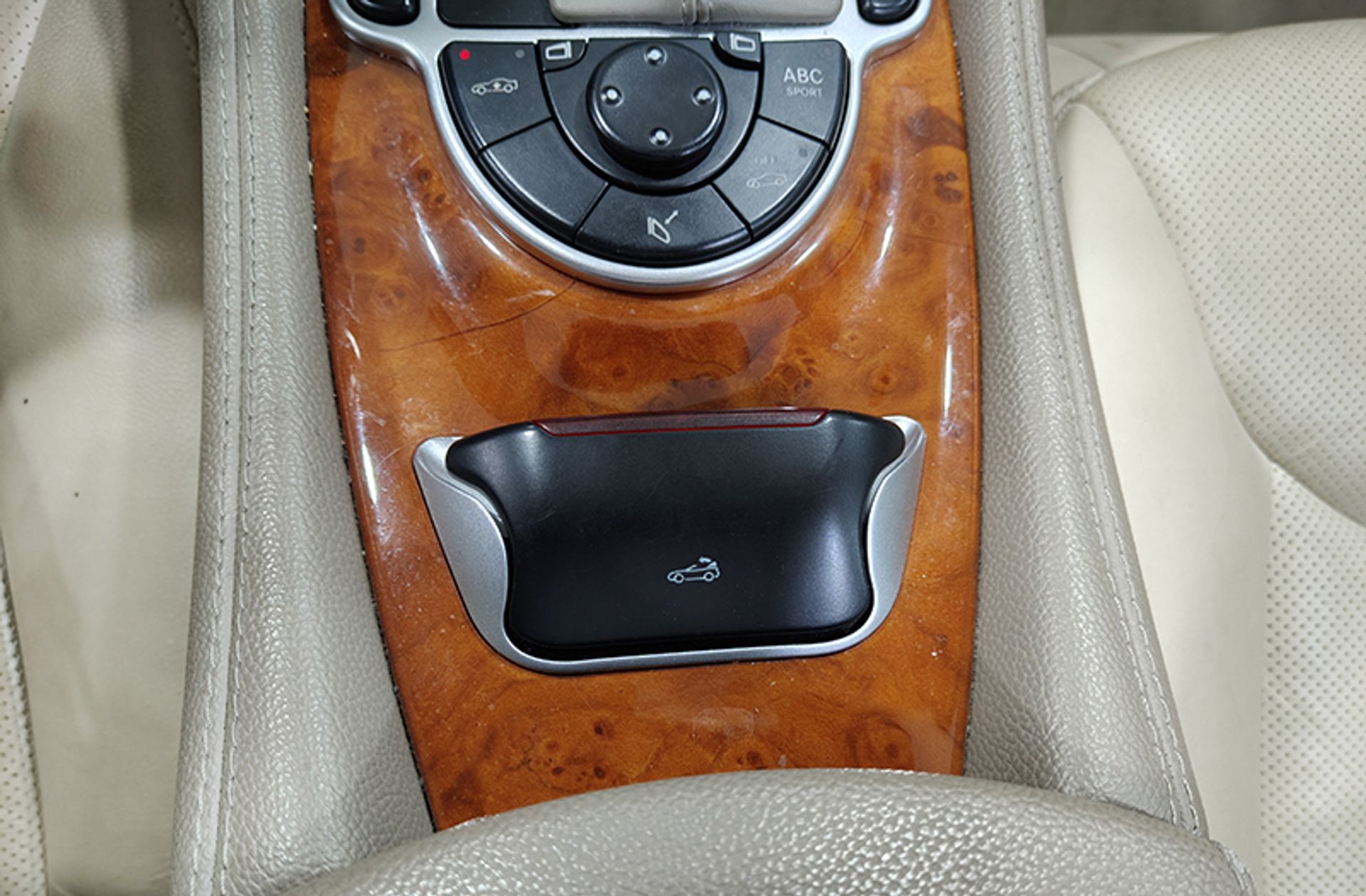 Mercedes-Benz SL 500 - foto 32