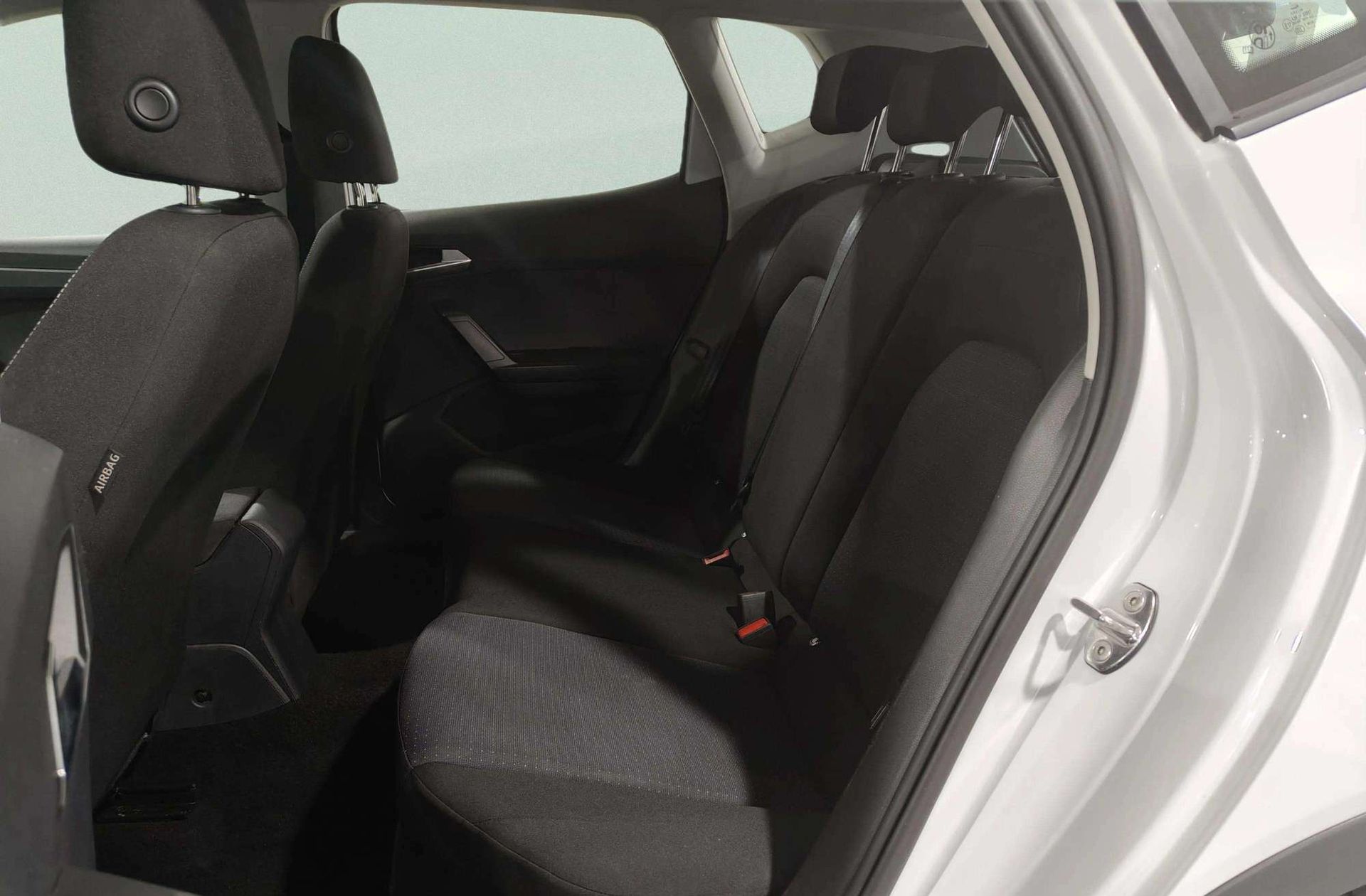 SEAT Arona 1.0 TSI Style XL DSG - foto 12