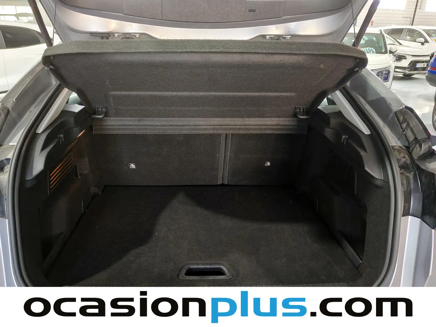 Foto Citroën C4 Citroen C4 Hybrid 136 Plus e-DCS6 (136 CV)