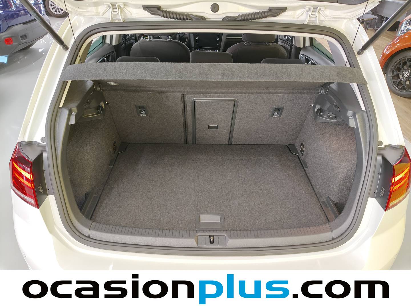 Foto Volkswagen Golf Volkswagen Golf Sport 1.4 TSI Pack R line (125 CV) DSG