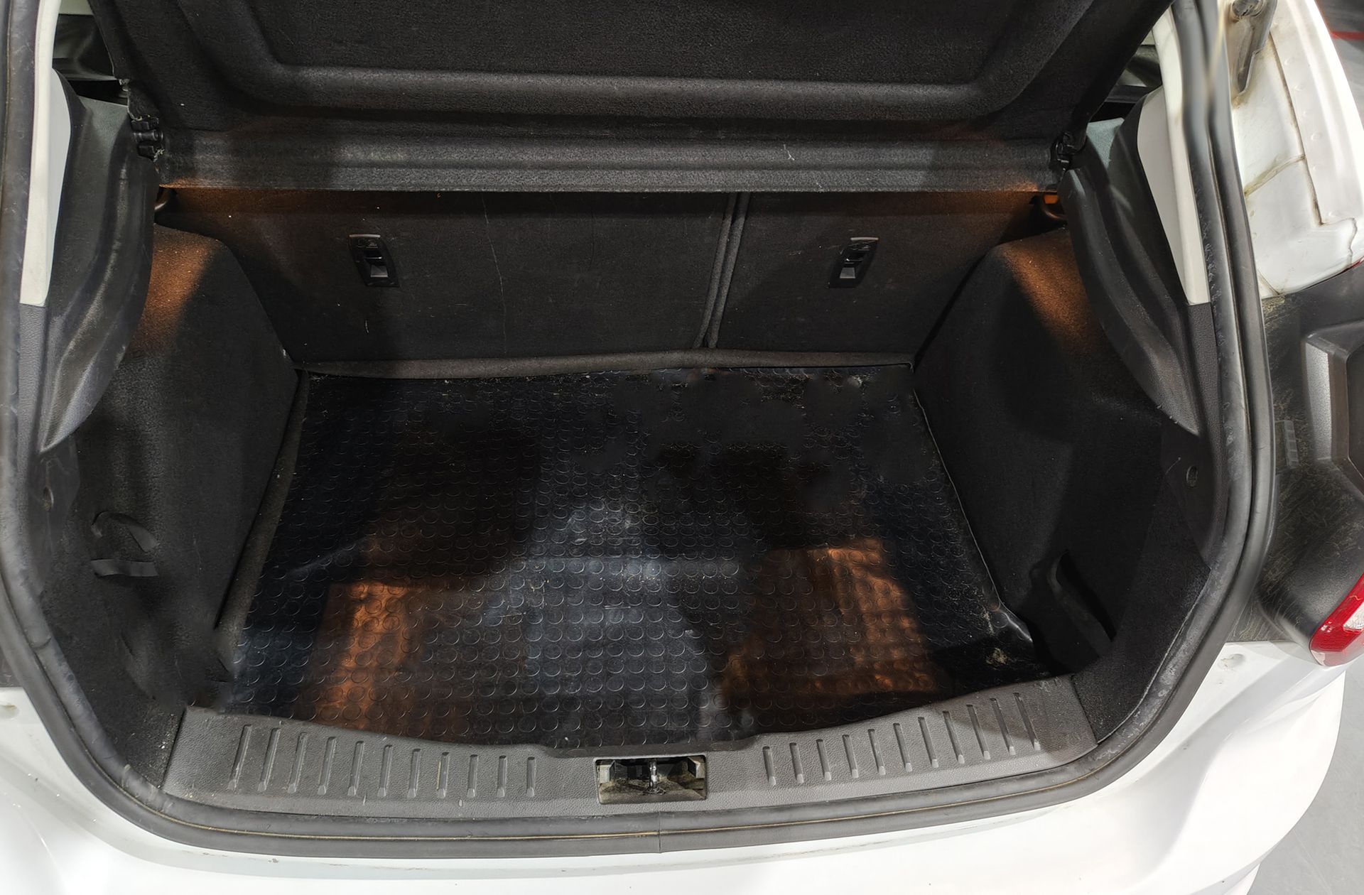 Ford Focus 1.6 TDCi Trend - foto 14