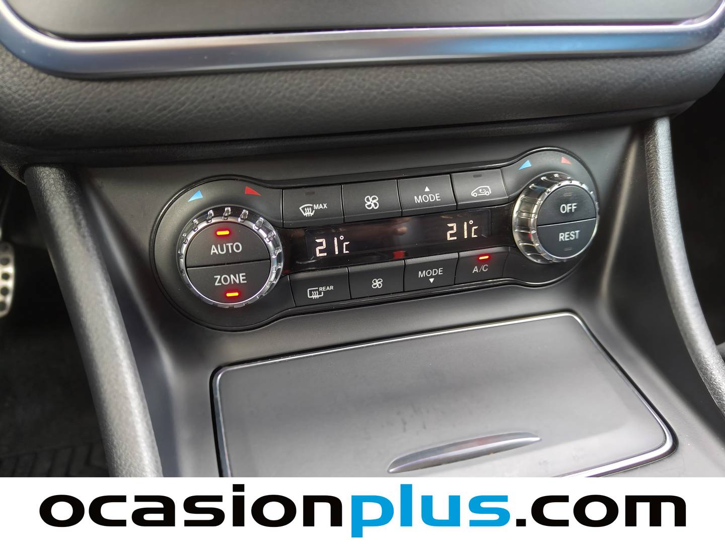 Foto Mercedes CLA Mercedes-Benz CLA Shooting Brake 200 d (136 CV) Pack AMG