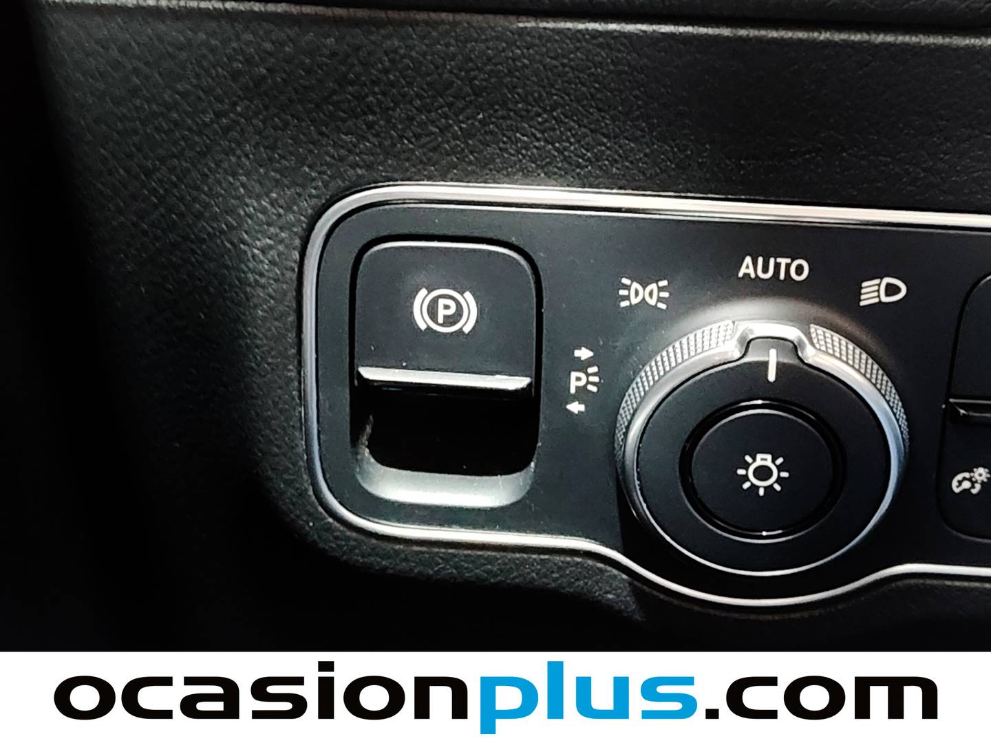 Foto Mercedes GLA Mercedes-Benz GLA 200 D (150 CV) Pack AMG