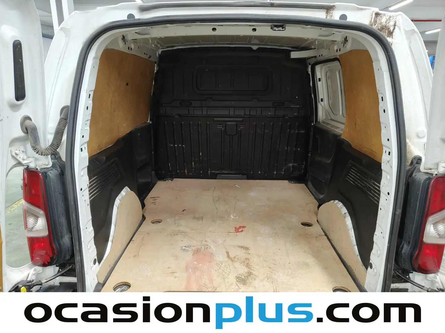 Foto Peugeot Partner Peugeot Partner BlueHDi 100 S&S Pro Standard 600kg (98 CV)