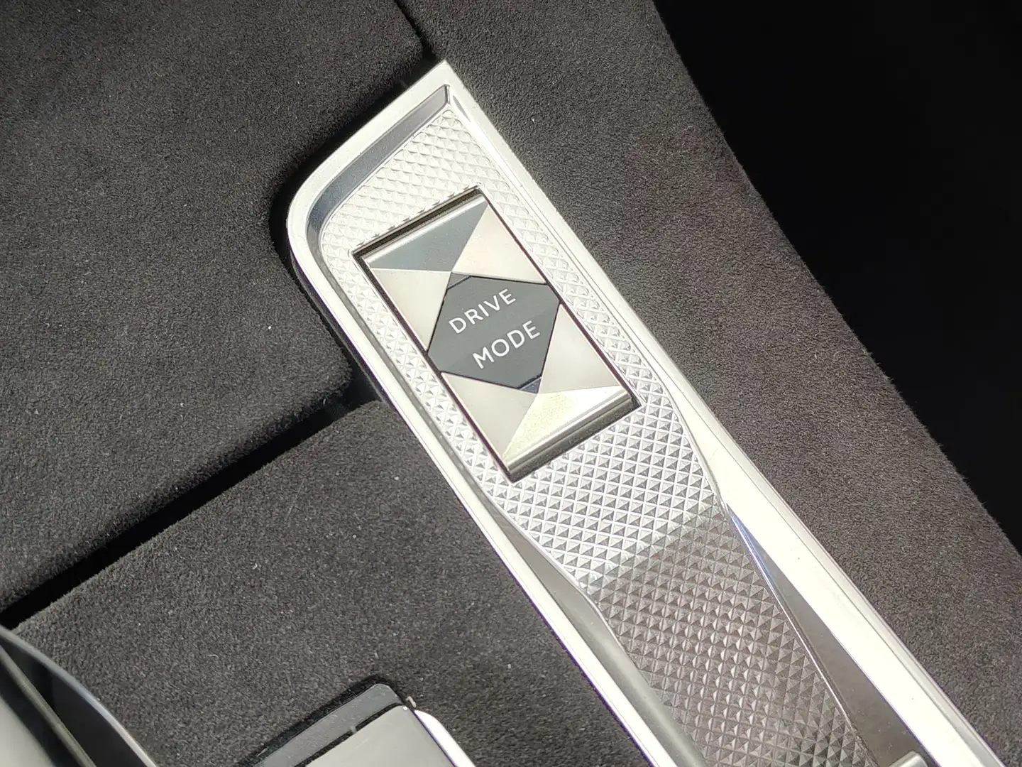 Foto DS DS 7 DS DS7 Crossback BlueHDi 130 Performance Line Auto (130 CV)