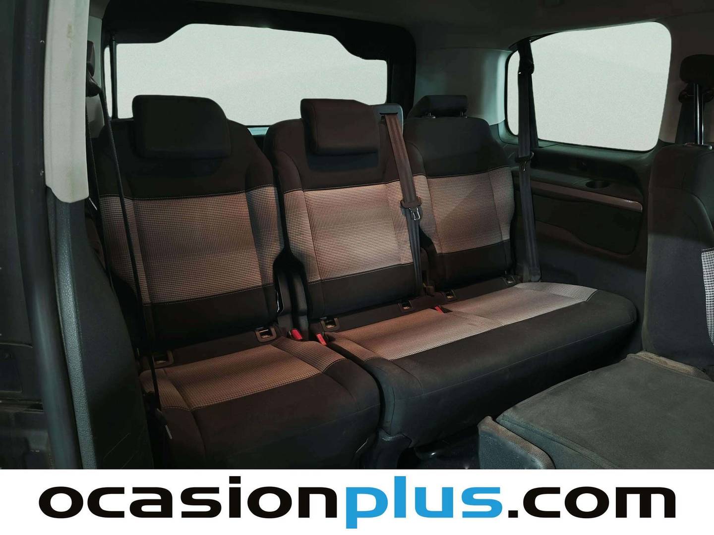 Extras y acabados del Citroën Spacetourer Citroën Spacetourer BlueHDi 150 S&S Feel Talla M  8 Plazas (150 CV)