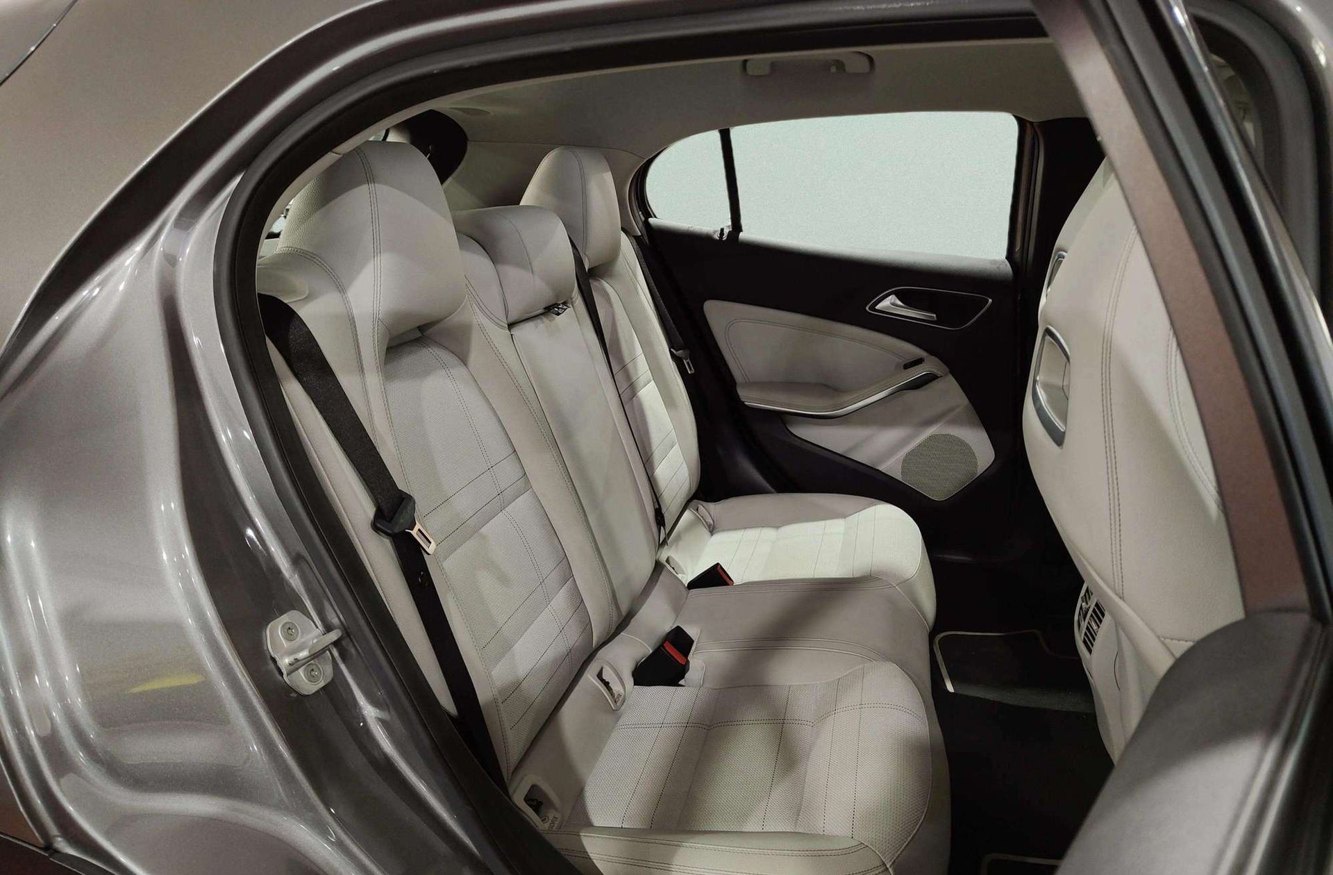 Mercedes-Benz GLA 200 CDI Style - foto 19