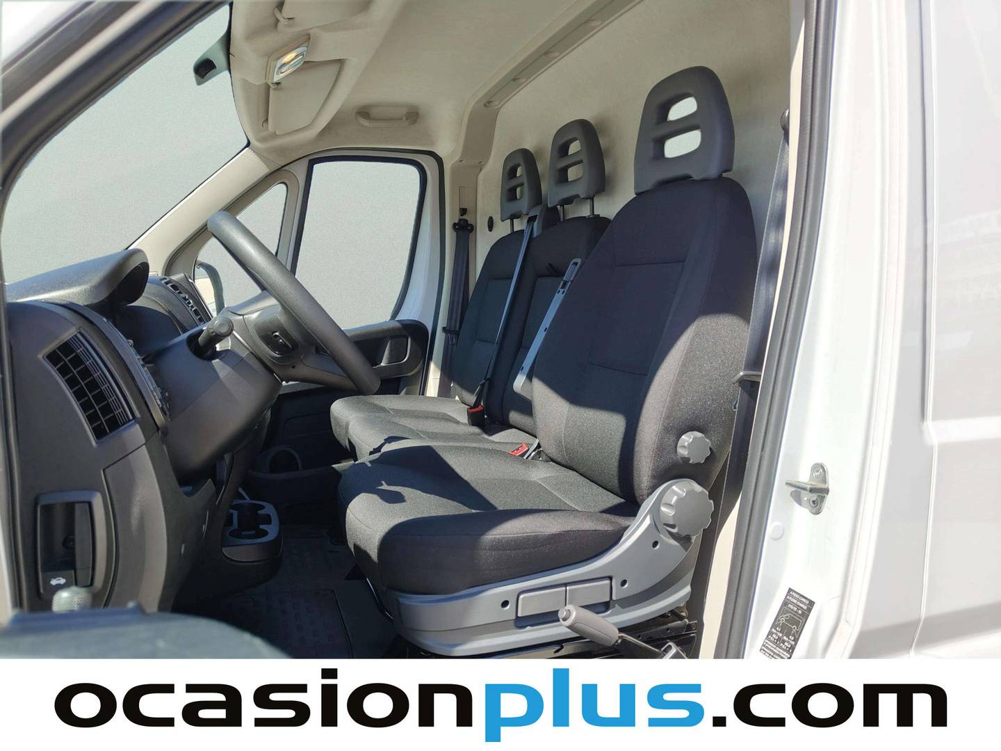 Foto asientos delanteros Fiat Ducato Fiat Ducato Furgon 35 2.2 Multijet L2H2 (140 CV)