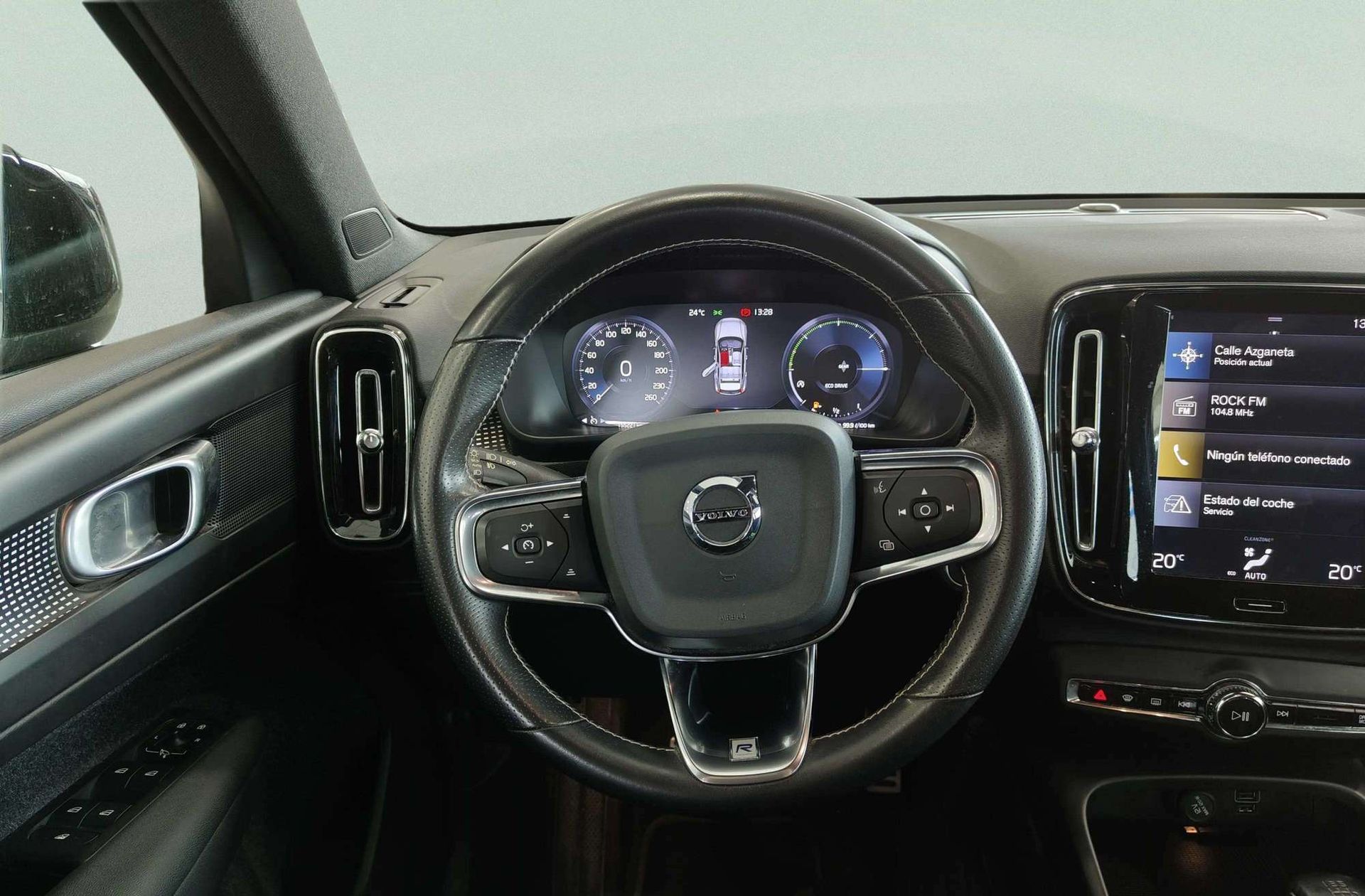 Volvo XC40 D3 R-Design - foto 34