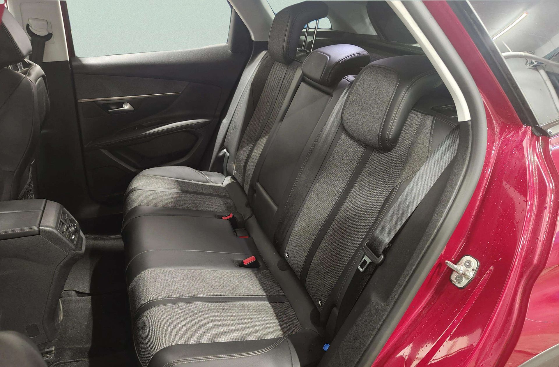 Peugeot 3008 BlueHDi 130 Allure - foto 11