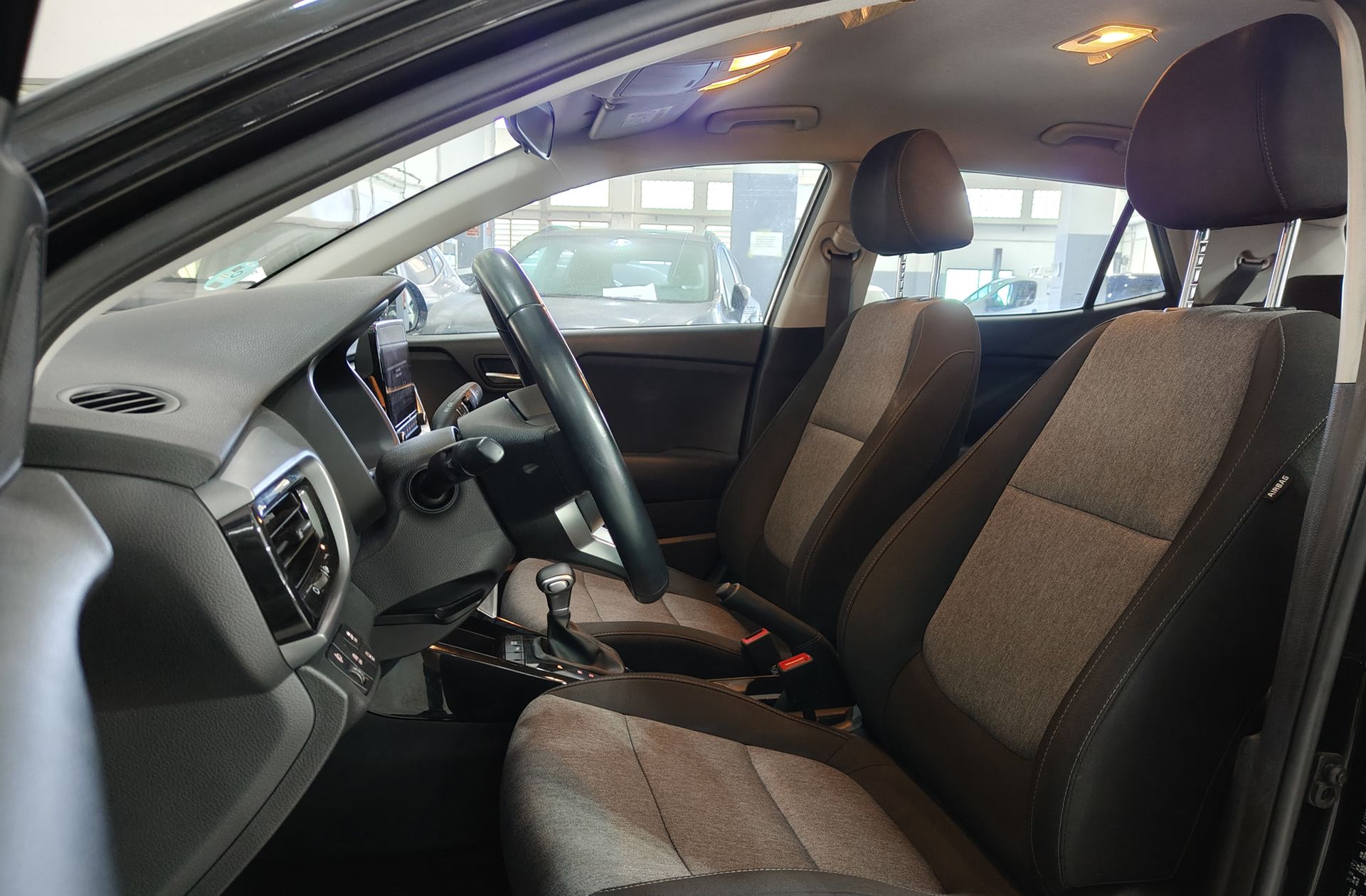 Kia Stonic 1.0 T-GDi Drive - foto 11