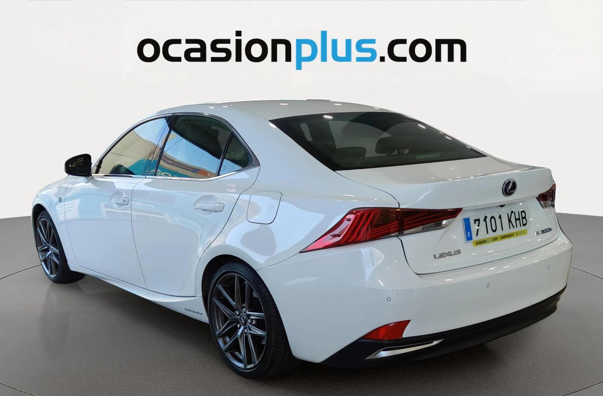 Lexus IS 300h F-Sport - foto 3