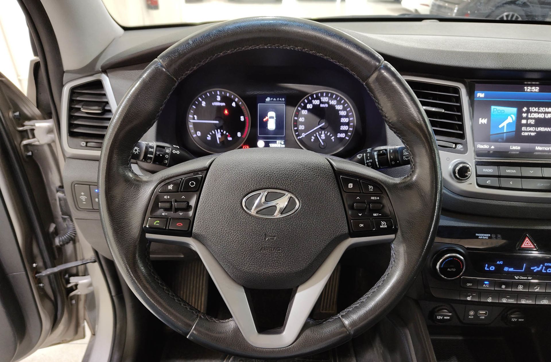 Hyundai Tucson 1.7 CRDi BlueDrive Tecno Sky 4x2 - foto 24